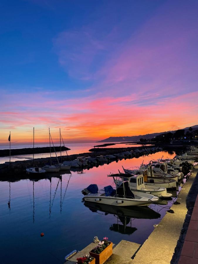 Bistrot Del Mare Apartman Santo Stefano al Mare Kültér fotó