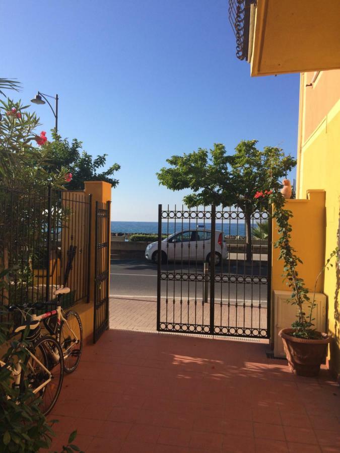 Bistrot Del Mare Apartman Santo Stefano al Mare Kültér fotó