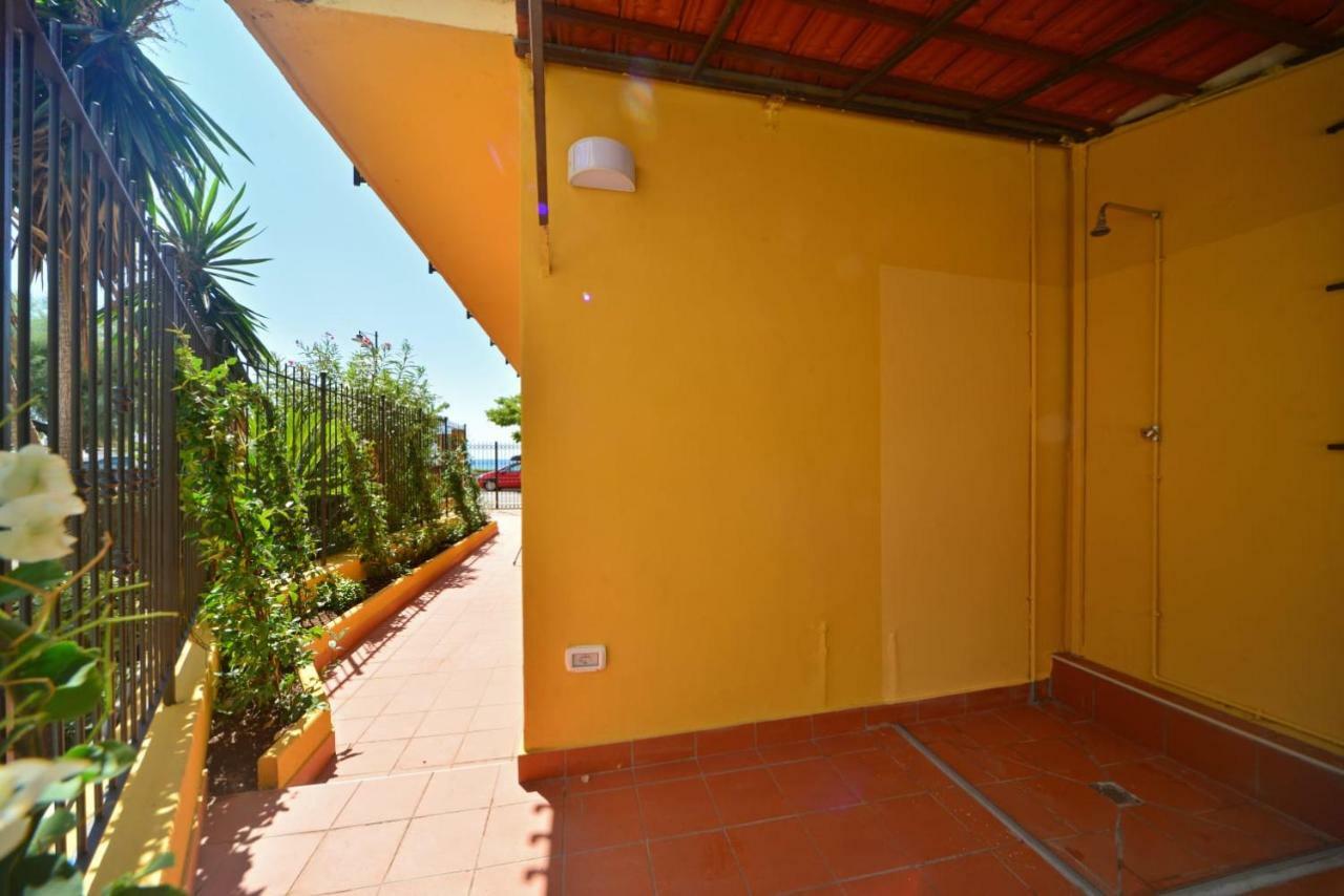 Bistrot Del Mare Apartman Santo Stefano al Mare Kültér fotó